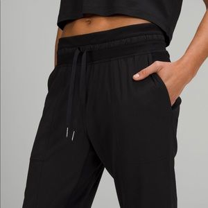 Lululemon dance studio pants sz 8